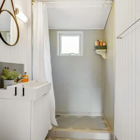 Holiday home Gloria - 2-5km From The Sea In Nw Jutland By Interhome Blokhus