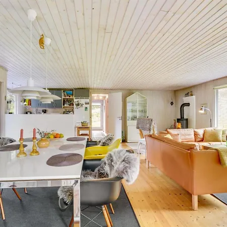 Holiday home Gloria - 2-5km From The Sea In Nw Jutland By Interhome